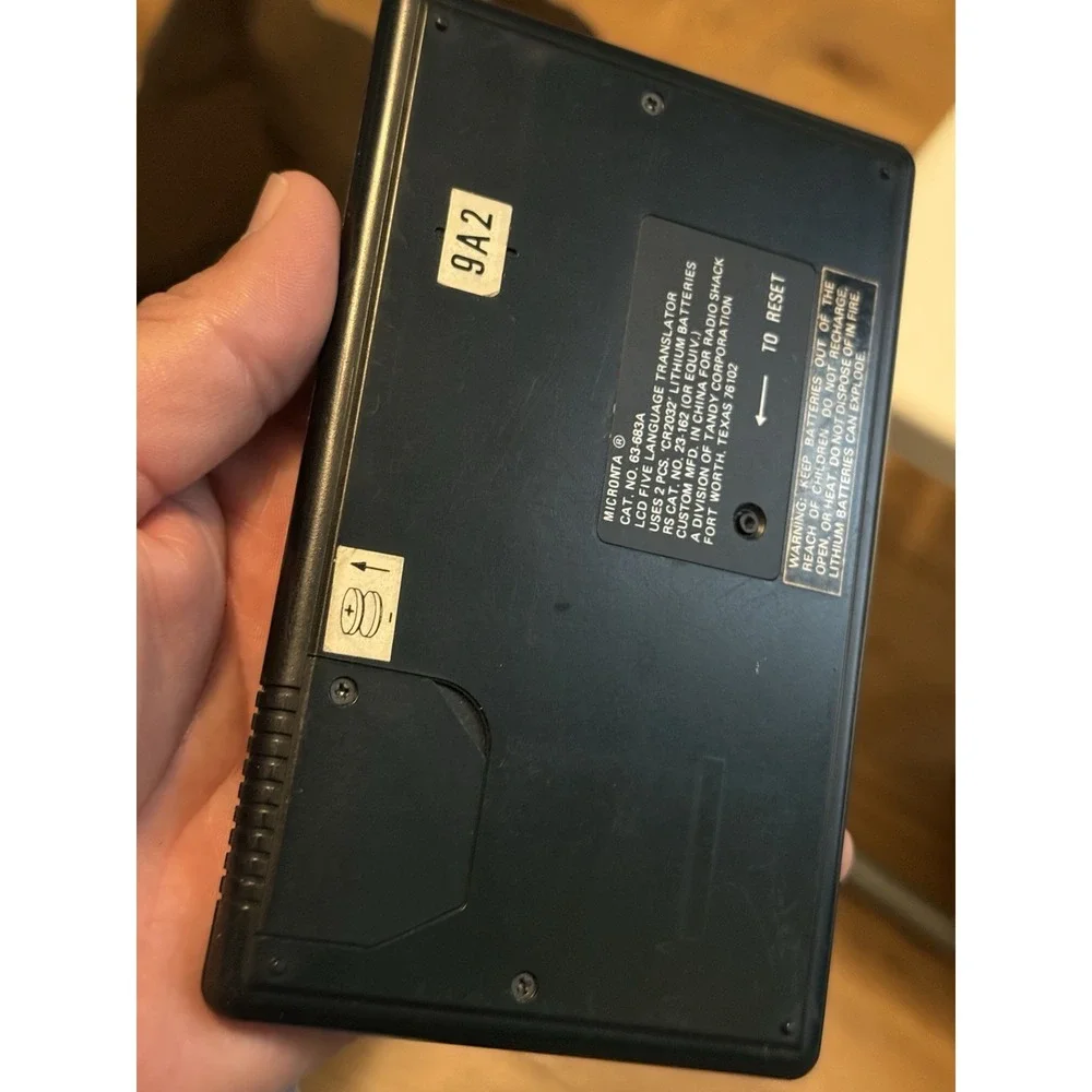 Micronta LCD Five Languages 63-683A Radio Shack and calculator, NEEDS BATTERY